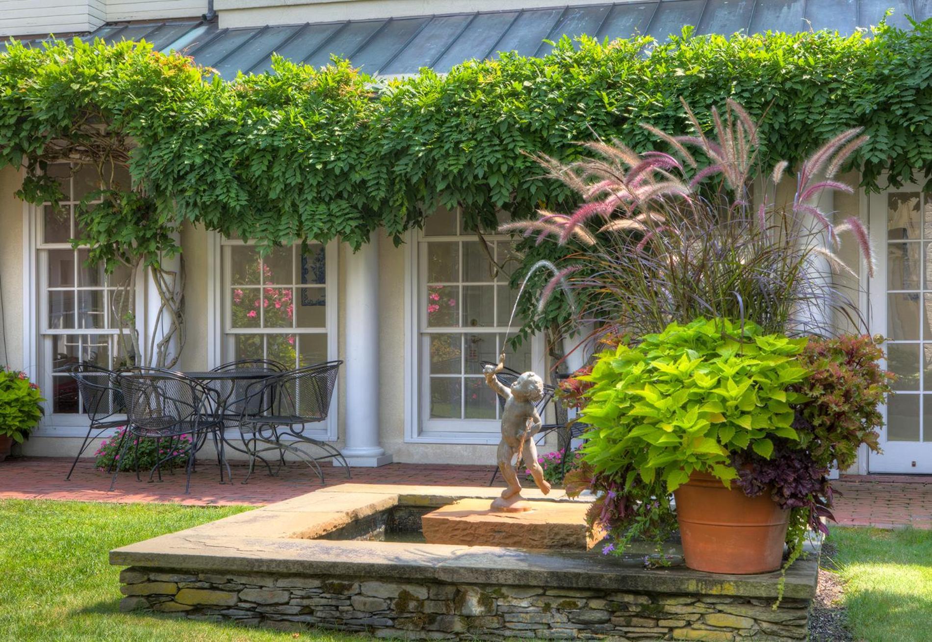 Francis Malbone House Bed & Breakfast Нюпорт Екстериор снимка