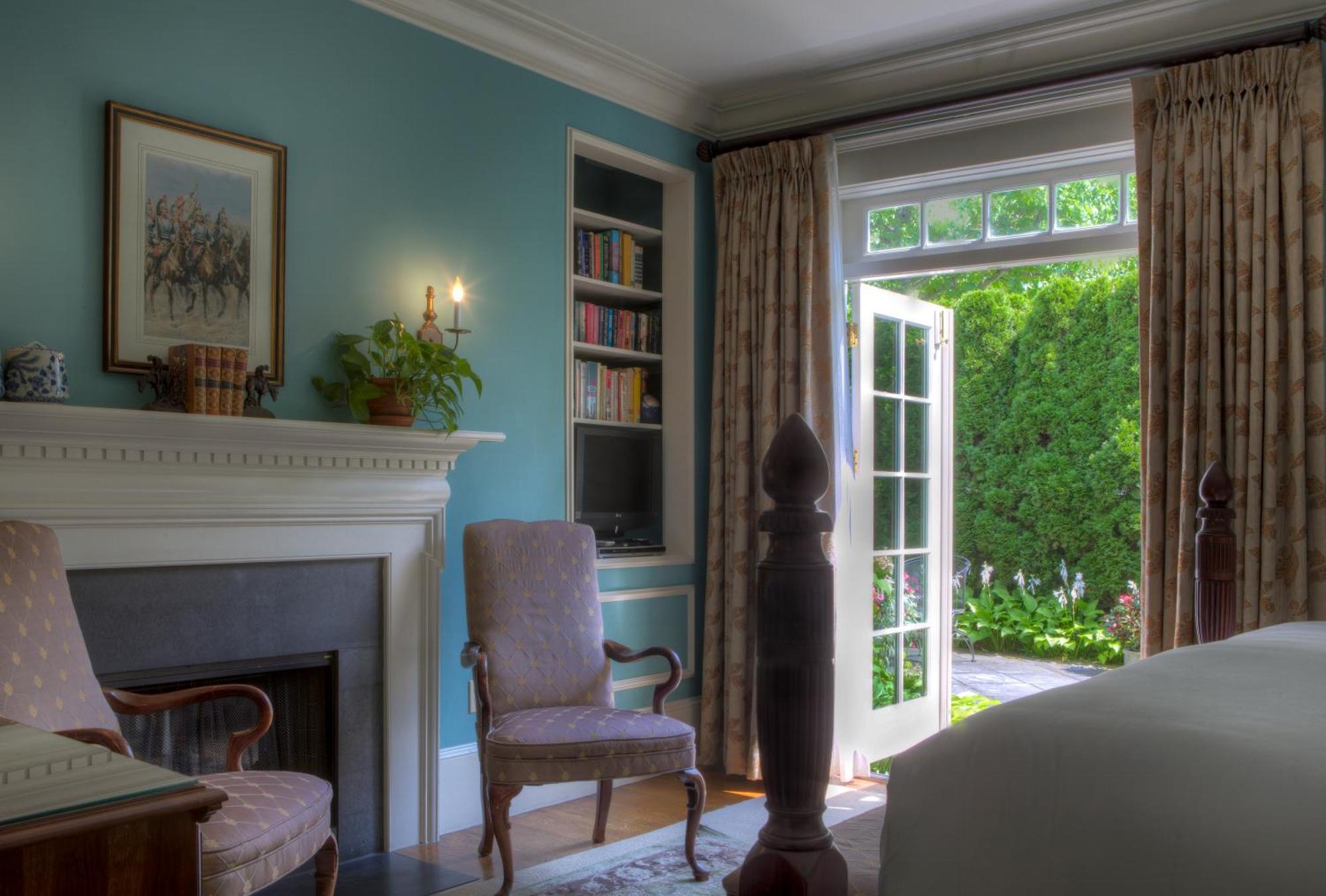 Francis Malbone House Bed & Breakfast Нюпорт Екстериор снимка