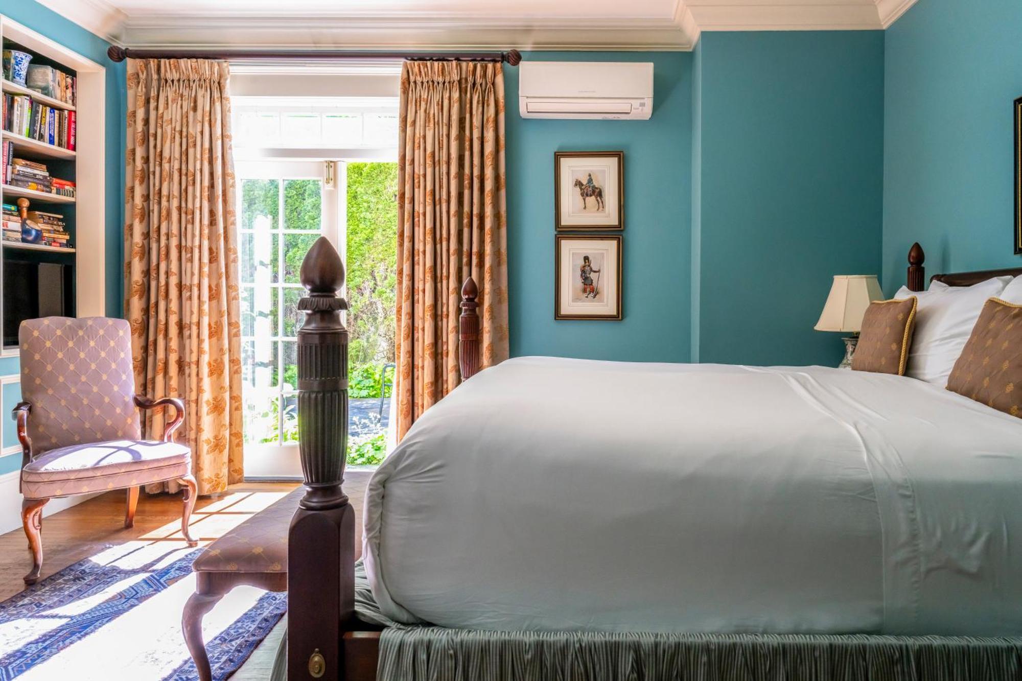 Francis Malbone House Bed & Breakfast Нюпорт Екстериор снимка