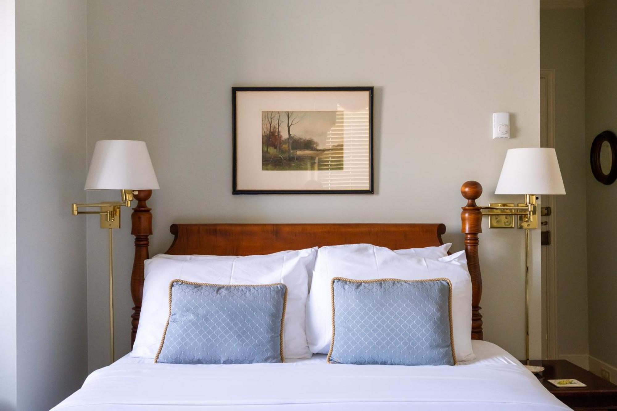 Francis Malbone House Bed & Breakfast Нюпорт Екстериор снимка