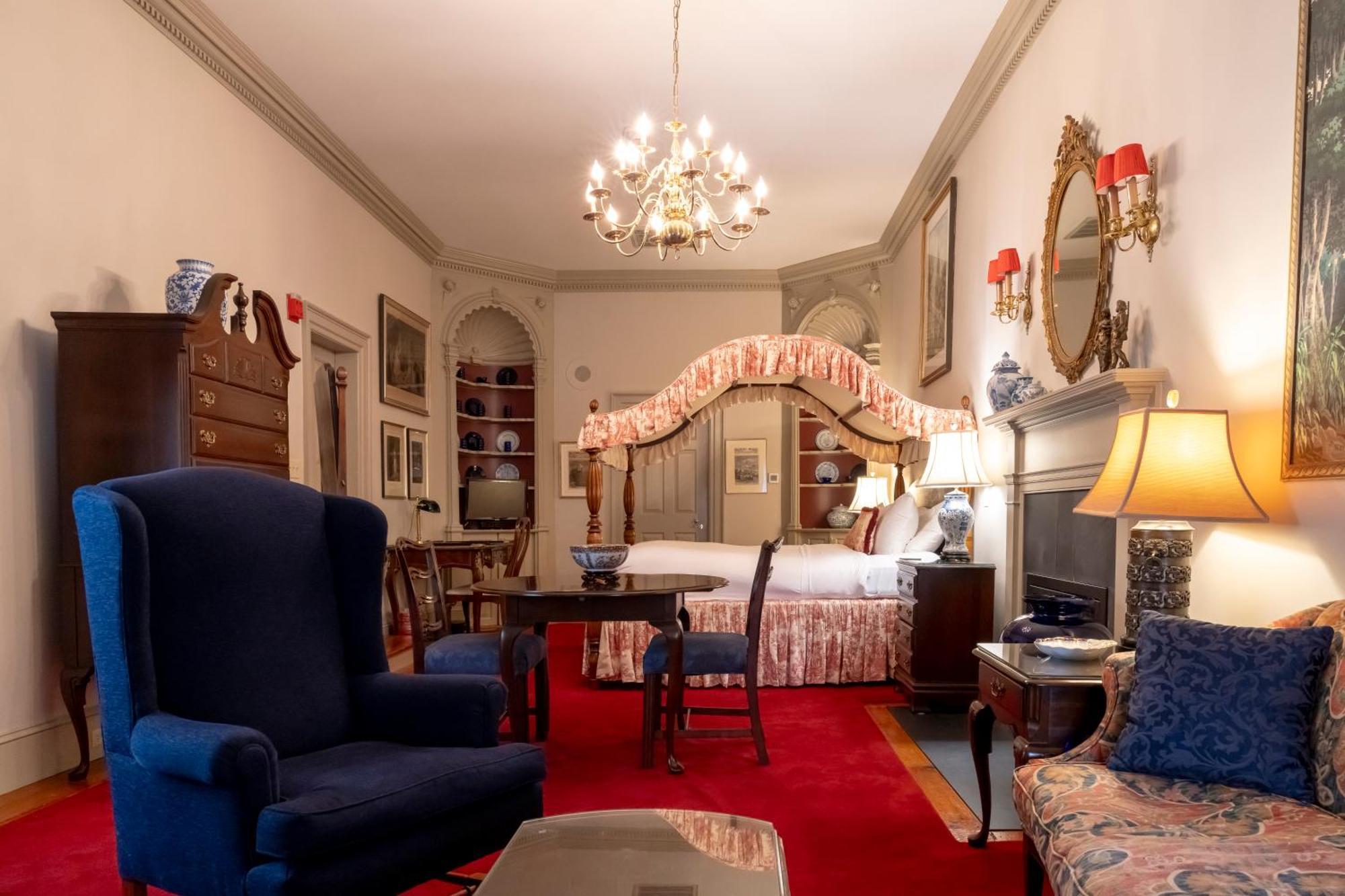 Francis Malbone House Bed & Breakfast Нюпорт Екстериор снимка