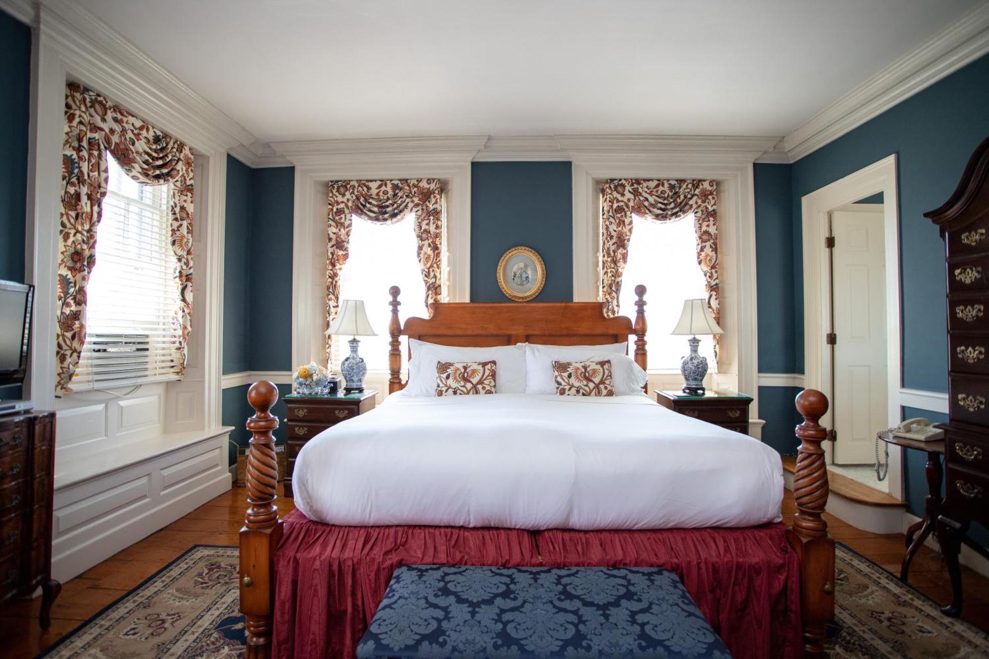Francis Malbone House Bed & Breakfast Нюпорт Екстериор снимка